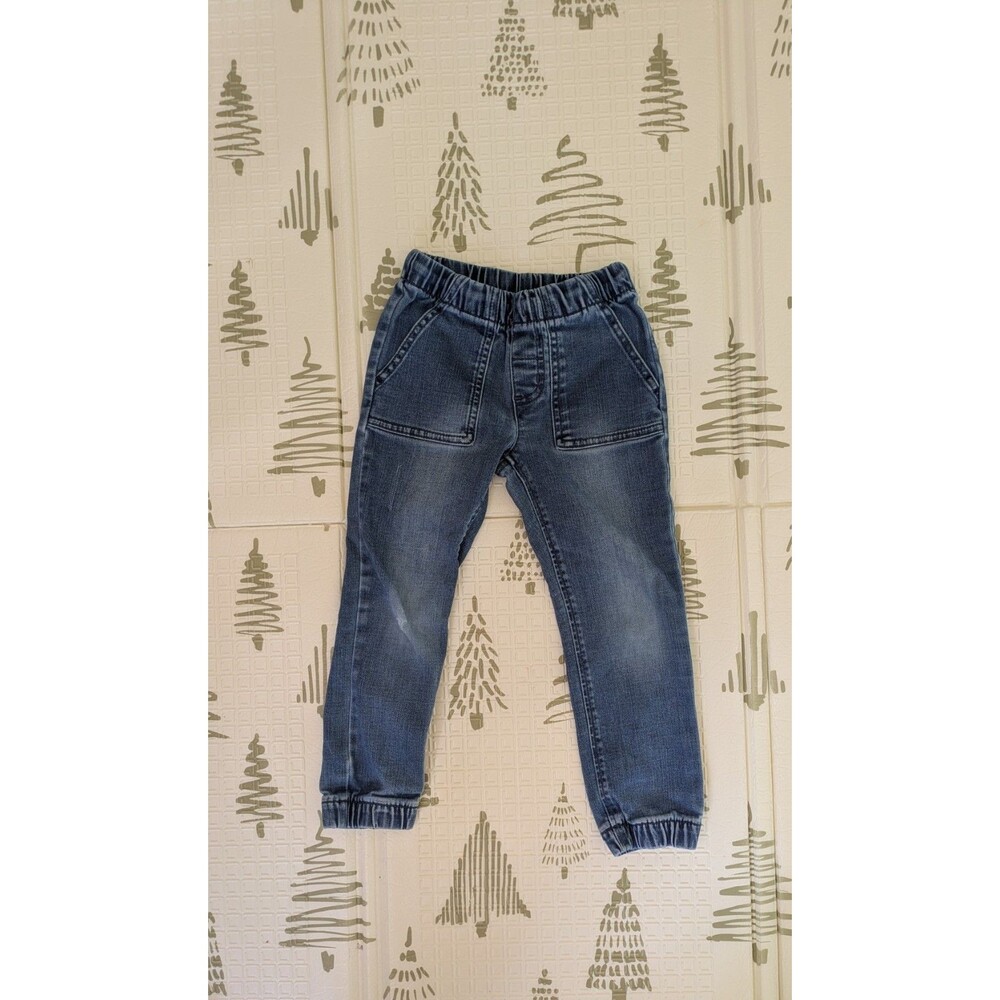 Boys 4T 5T Clothing Lot 7pc Tommy Hilfiger Wrangler H&M Cat & Jack Shirts Jeans - Picture 7 of 9